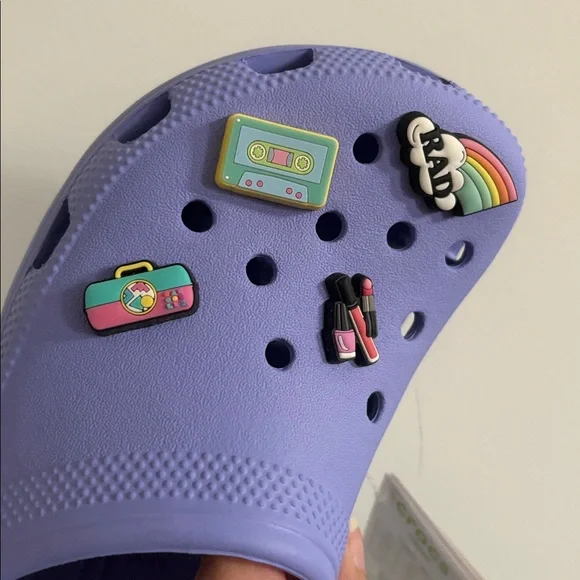BNWT women’s size 7 digital purple crocs with Jibbitz Charms - Picture 4 of 4